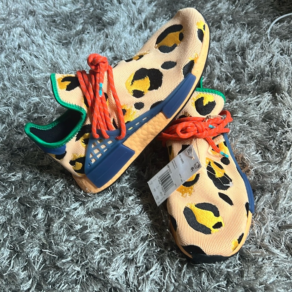 Adidas x Pharrell Williams
Animal Print Leopard NWT